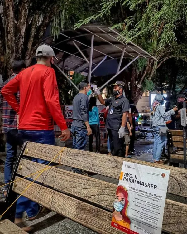 New Normal, Begini Potret Malioboro yang Kini Terapkan Protokol Kesehatan. Jalan Kaki Harus Searah Lho! 9