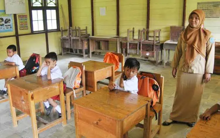 5 Unek-Unek Tentang Guru dari Anak SD. Kamu Dulu Suka Bertanya-Tanya Tentang Hal ini Nggak sih? 8