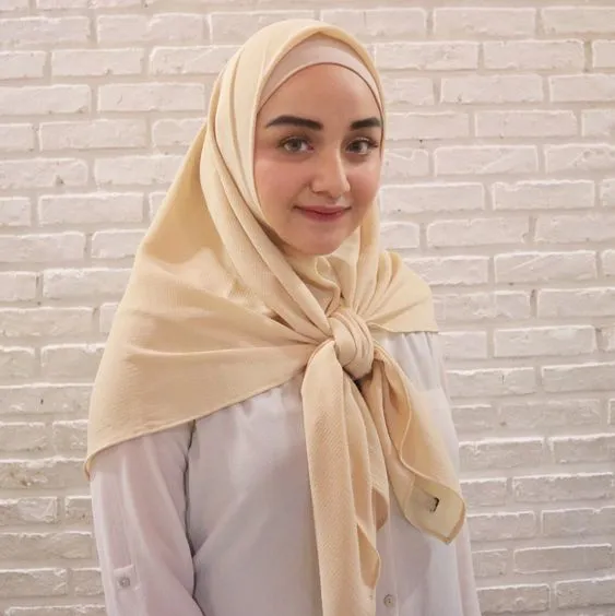 Plus-Minus Pakai Hijab Instan yang Sekarang Lagi Laris Manis di Pasaran. Wajib Tahu! 6