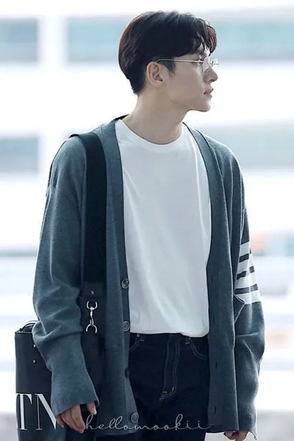 Bikin Meleleh, Ini Potret Ji Chang Wook Saat Pakai Kaus. Santai dan Cool Abis! 15