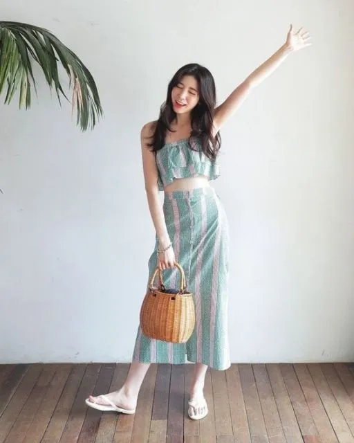 9 Fashion Ala Korea Ini Dianggap Aneh Tapi Sukses Ditiru di Berbagai Negara. Gimana Menurutmu? 15