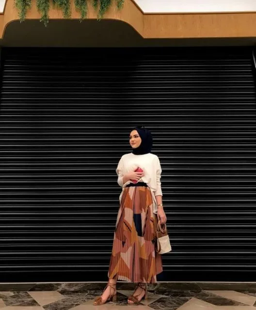 9 Motif Rok Hijabers Terkece yang Lagi Hits di Instagram. Cocok Buat yang Suka Tampil Unik! 13