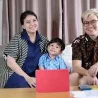 Khawatir Corona, Tya Ariestya Stop Sekolahkan Anaknya 1 Tahun ke Depan dan Pilih Belajar di Rumah