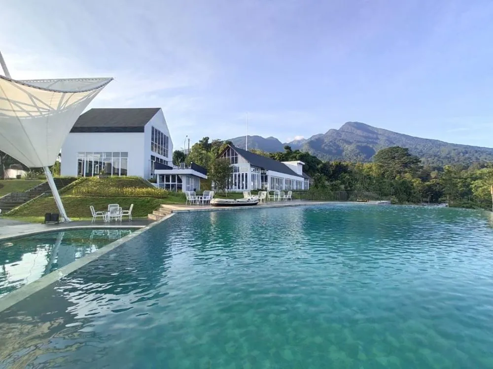 Leuweung Geledegan, Glamping Seru untuk Staycation di Bogor. Infinity Pool dan View-nya Menakjubkan! 9