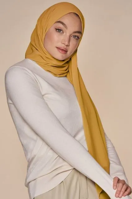 4 Bukti Kalau Warna Kuning Bisa 'Bersahabat' dengan Para Hijaber. Simak Padu Padannya! 5