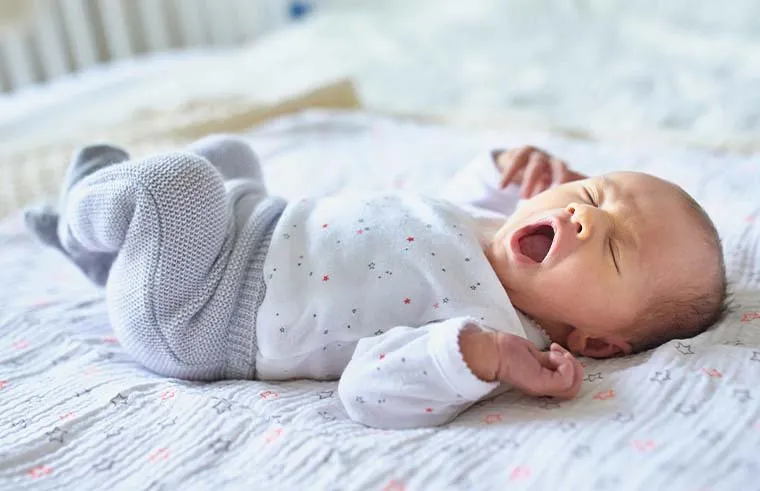 5 Trik Jitu Menidurkan Bayi yang Susah Tidur dan Sampai Larut Malam Ngajak Main Melulu~ 10