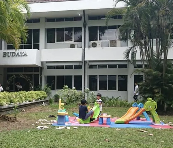 Dari Sekolah Sampai Kamar Kos, Begini Penampakannya Setelah Lama Ditinggalkan. Efek Pandemi :( 22