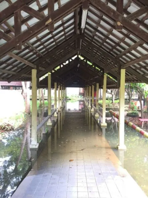 Dari Sekolah Sampai Kamar Kos, Begini Penampakannya Setelah Lama Ditinggalkan. Efek Pandemi :( 24