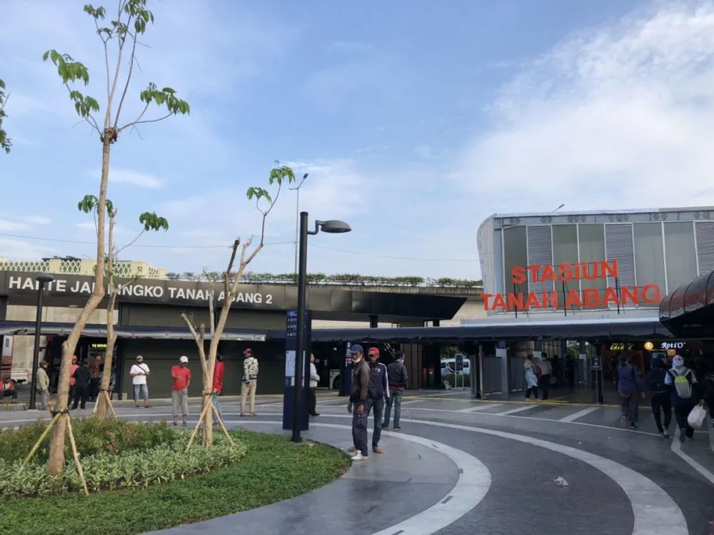 Potret Terbaru Penataan Stasiun Kereta Api di Jakarta. Rapi, Elegan dan Mirip Stasiun di Negara Maju! 8