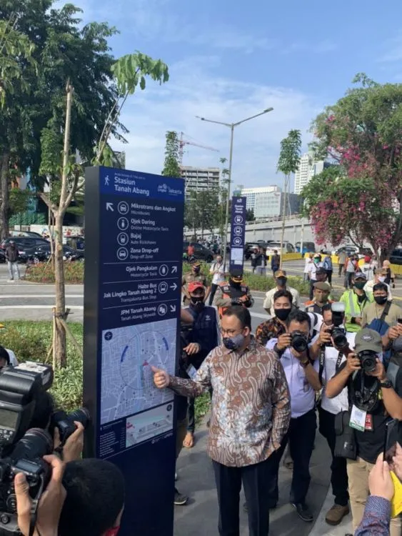 Potret Terbaru Penataan Stasiun Kereta Api di Jakarta. Rapi, Elegan dan Mirip Stasiun di Negara Maju! 10