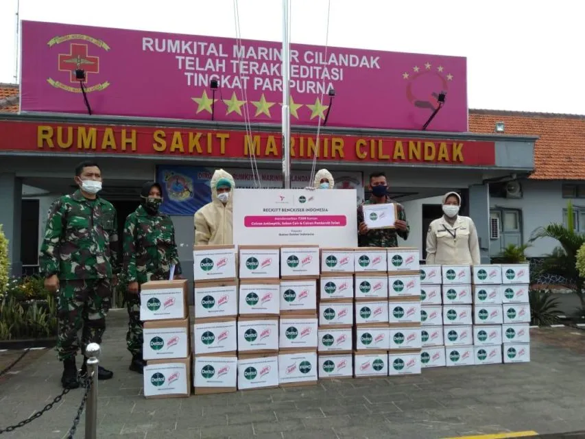 Salurkan Donasi Rp 22 M, Dettol dan Harpic Bantu #MelindungiGardaDepan Lawan Covid-19 5