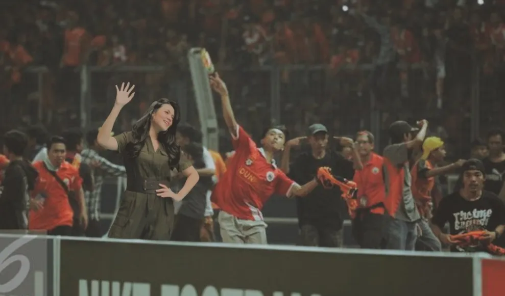 Kangen Manggung, Raisa Minta Warganet buat Ngeditin Fotonya. Kayaknya Mbak Yaya Udah Kapok deh :( 13