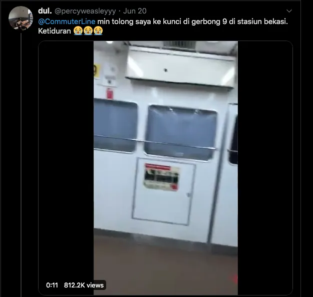 Antara Sedih dan Konyol, Kok Bisa-Bisanya Warganet ini Kekunci di Gerbong KRL Karena Ketiduran? :( 3