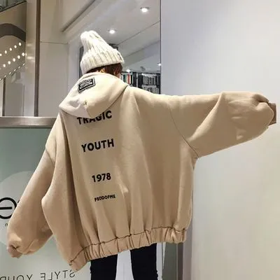 9 Fashion Ala Korea Ini Dianggap Aneh Tapi Sukses Ditiru di Berbagai Negara. Gimana Menurutmu? 10