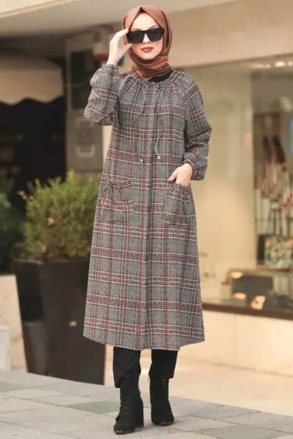 9 Model Tunik Terbaru yang Sekaligus Bisa Jadi Dress 16