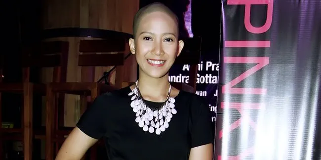 Karena Tuntutan Peran, 8 Artis Cewek ini Rela Menggunduli Kepalanya. Tetap Pede di Dunia Nyata! 11