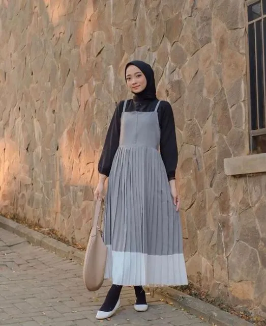 9 Nominasi Dress Hijab Paling Unik Tapi Lucu Buat Dipakai ke Berbagai Acara 18