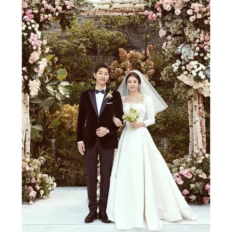 Tak Terima Dirumorkan Pacari Pengacara, Song Joong Ki Siap Seret Penyebar Hoaks ke Jalur Hukum 3