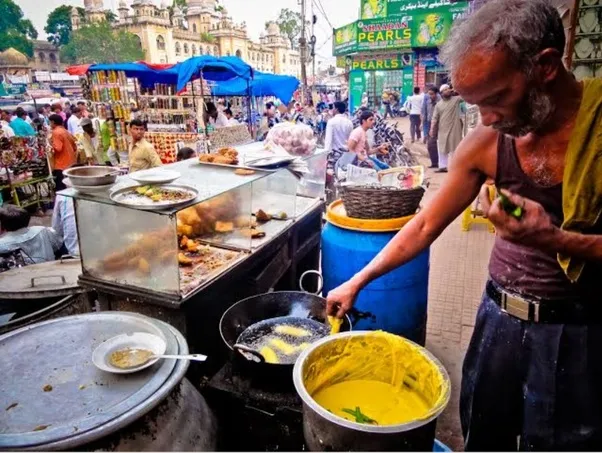Penjual Jajanan Kaki Lima di India yang Lekat dengan Stigma Jorok. Memang Beneran Begitu, ya? 7