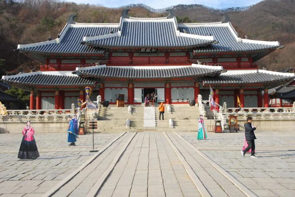 7 Lokasi Syuting Drama Korea The King: Eternal Monarch. Cocok Buat Liburan ke Korea Nanti! 10