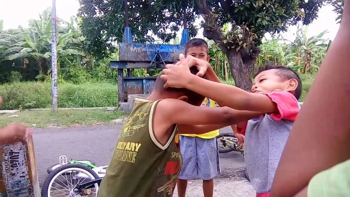 9 Pencapaian Hidup yang Sesungguhnya bagi Anak Kecil. Kalau Berhasil, Rasanya Bahagia Banget! 12