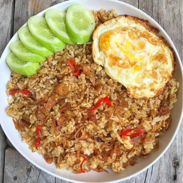 8 Resep Nasi Goreng ala Tek Tek Sampai Solaria yang Nggak Mustahil Dimasak Sendiri di Dapurmu 9