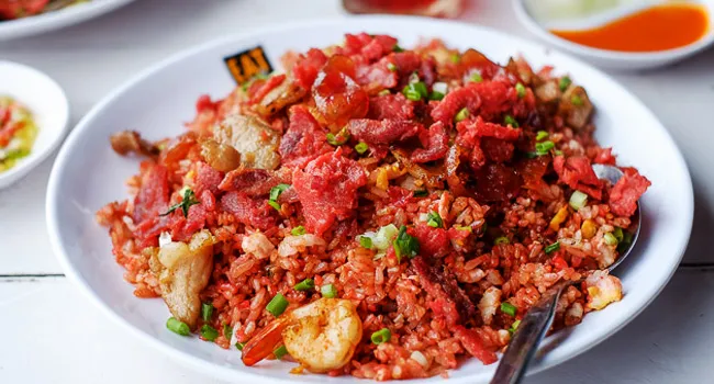 8 Resep Nasi Goreng ala Tek Tek Sampai Solaria yang Nggak Mustahil Dimasak Sendiri di Dapurmu 14