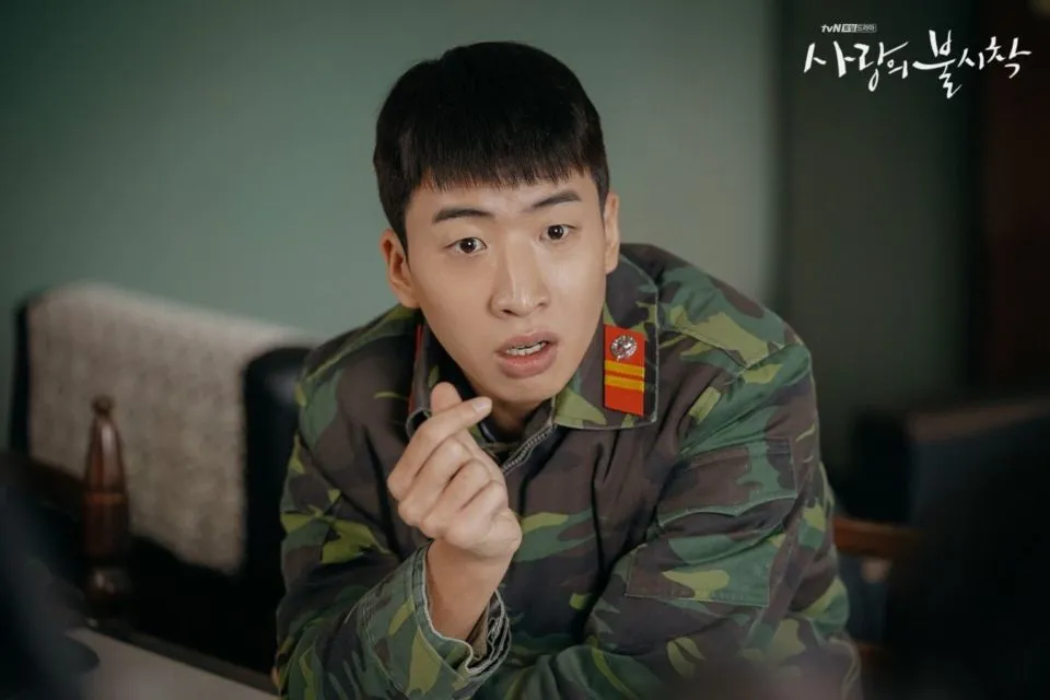 10 Pemeran Pendukung dalam K-Drama yang Turut Curi Perhatian. Sama-Sama Bikin Baper! 13