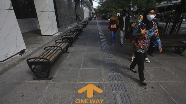 New Normal, Begini Potret Malioboro yang Kini Terapkan Protokol Kesehatan. Jalan Kaki Harus Searah Lho! 12
