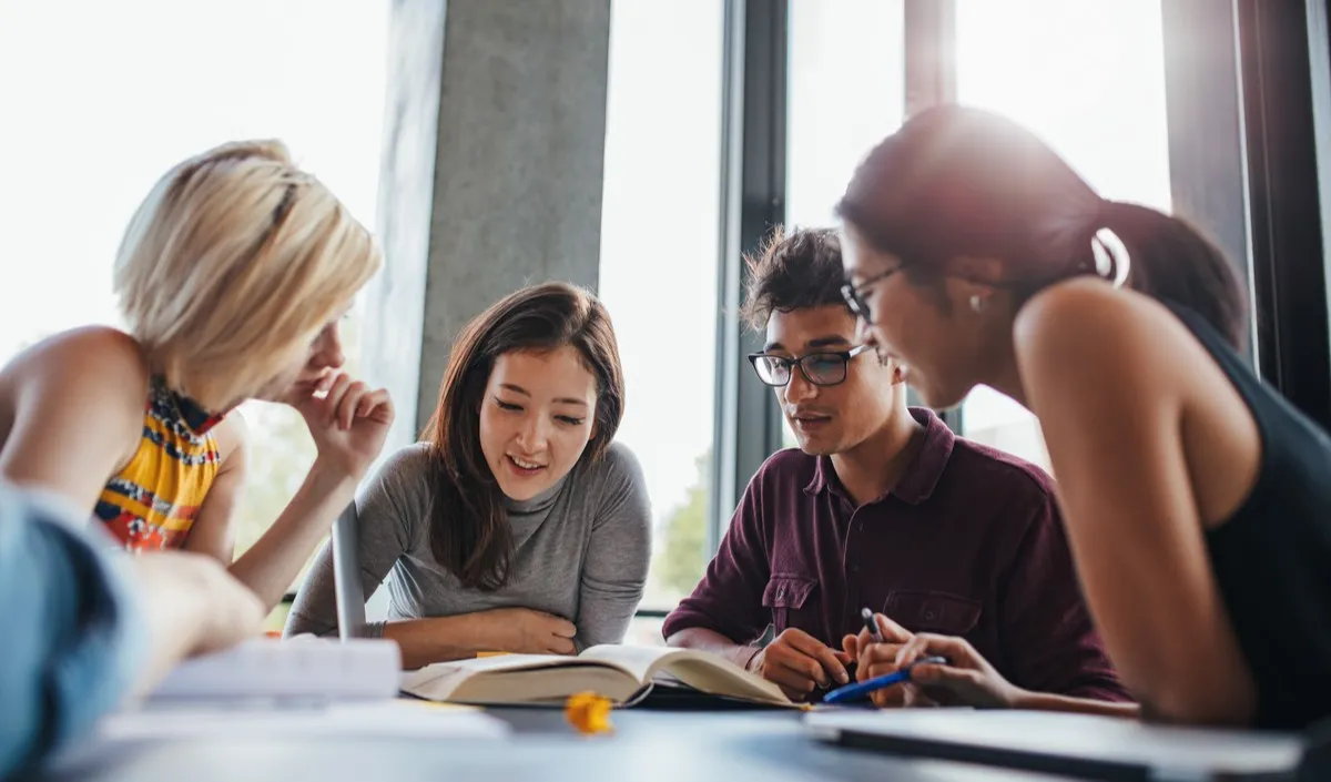 Mengulik 10 Gelar Sarjana Online Paling Populer. Makin Banyak Peminat Selama Pandemi~ 12
