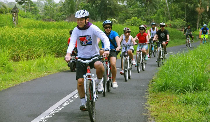 12 Destinasi Wisata Favorit yang Cocok untuk Olahraga Bersepeda. Tertarik Gowes ke Sana? 14