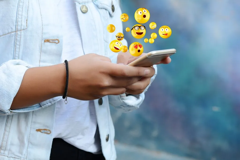 Asal Muasal Popularitas Emoji dan Kenapa Simbol-Simbol ini Banyak Disukai Semua Kalangan 17