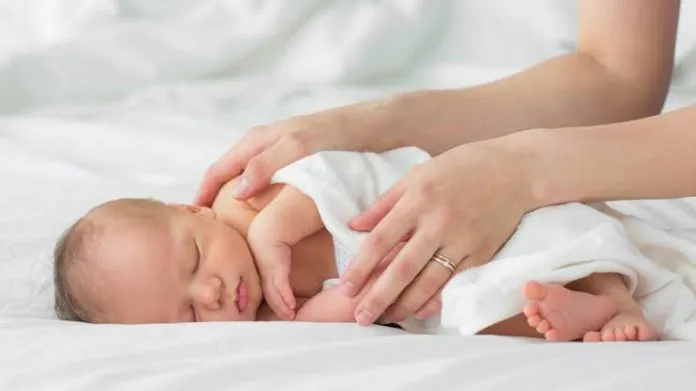 5 Trik Jitu Menidurkan Bayi yang Susah Tidur dan Sampai Larut Malam Ngajak Main Melulu~ 9