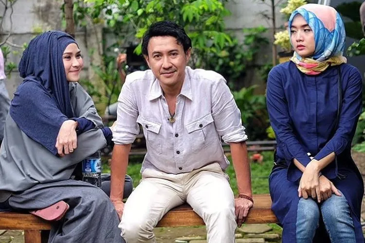 Sering Dianggap Absurd oleh Anak Muda, Siapa Sangka 6 Sinetron ini Jadi Favorit Dikalangan Ibu-Ibu 11
