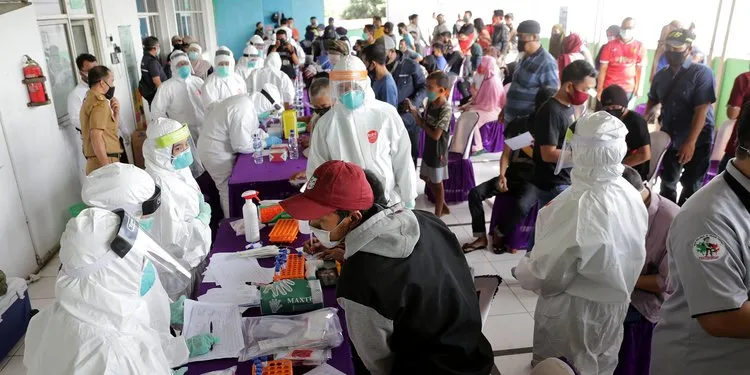 5 Alasan Kenapa Banyak Warga Tolak Rapid Test Corona, sampai Tim Medis Diusir-usir Segala 8