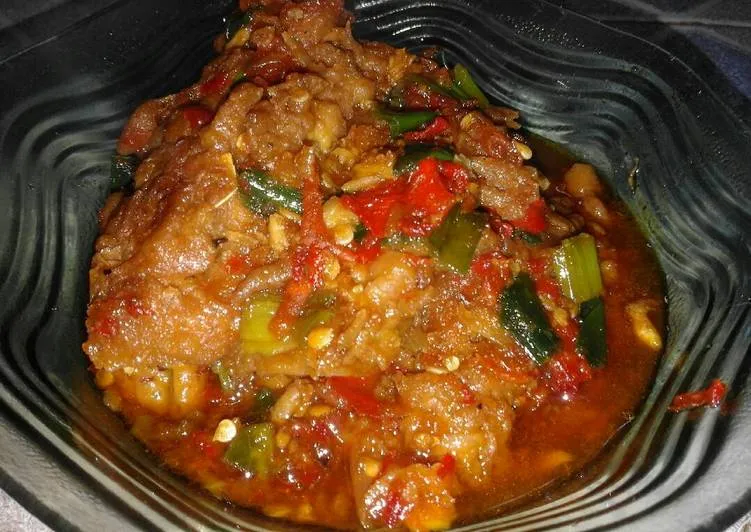 7 Kreasi Telur Dadar Tak Biasa buat Lauk Makan. Ada yang Geprek Hingga Telur Dadar Khas Padang 13