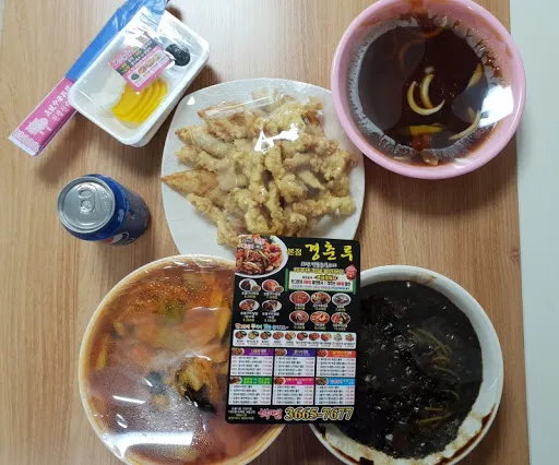 Perbedaan Sistem dan Harga Delivery Food di Berbagai Negara, Nggak Semua Sepraktis Indonesia lo 10