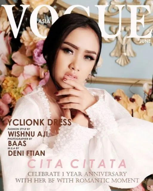 10 Potret Artis yang Nggak Mau Ketinggalan Ikut #VogueChallenge. Cocok Jadi Model Sampul Beneran! 19