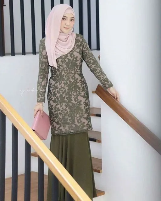 Kumpulan Model Kebaya Warna Hijau Buat Hijabers; Unik, Santun dan Nggak Terlalu Terang! 12