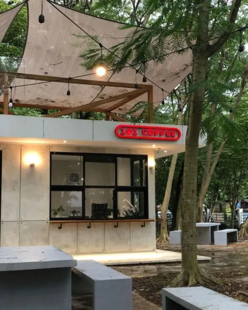 10 Kafe Tersembunyi dalam Hutan yang Bisa Kamu Kunjungi. Seru Nih Buat Pecinta Kafe 'Aesthetic!' 20