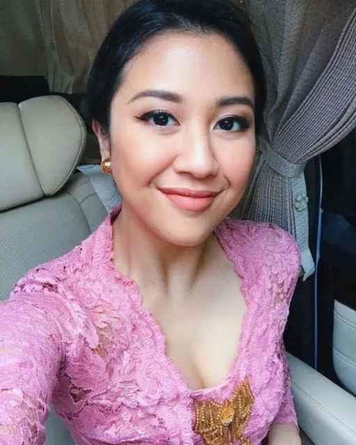 Potret dan Gaya Terkini Sherina Munaf, Bikin Terpana Walau Tetap Sederhana 9