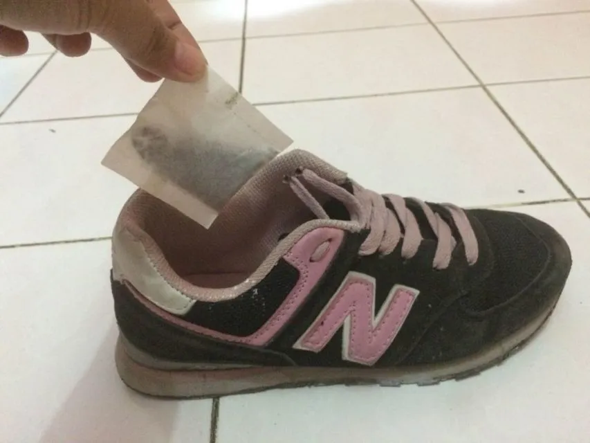 Cara Menghilangkan Bau Kaki Paling Mudah & Aman 14 cara menghilangkan bau kaki