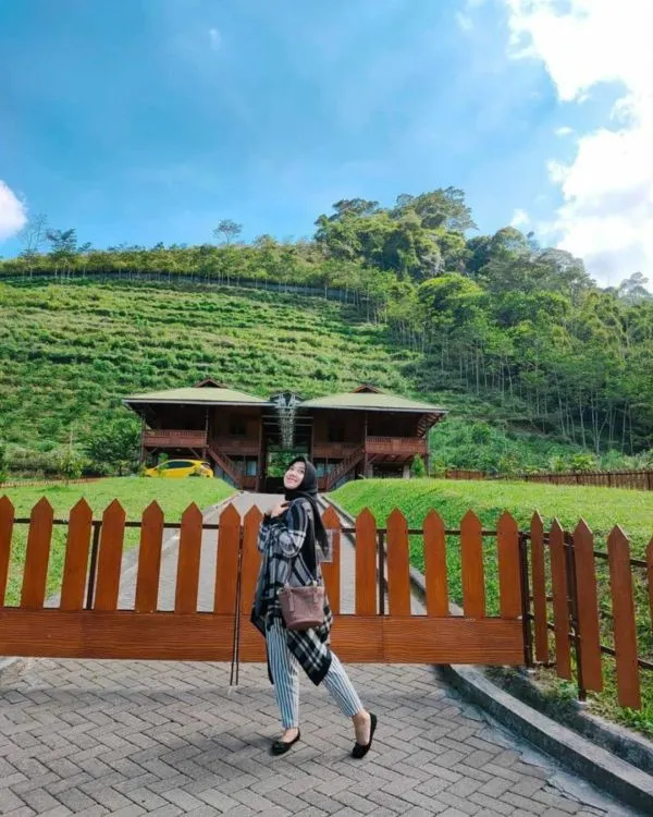 Potret Lembah Indah Malang, Glamping Sekaligus Wisata Alam yang Menyajikan Pemandangan Paripurna! 9