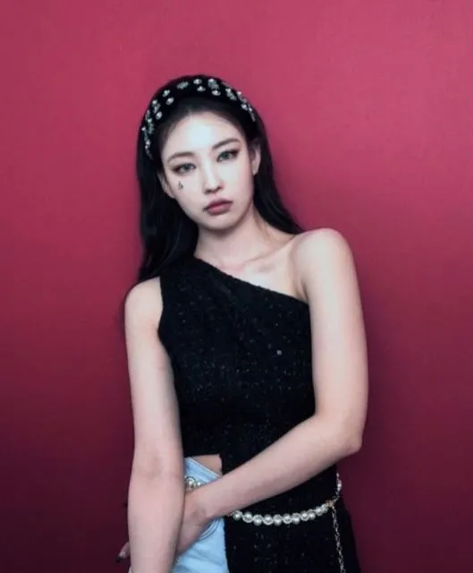 Bermodal Makeup, Beauty Vlogger Ini Mengubah Wajahnya Jadi Jennie 'Blackpink'. Hasilnya Mirip! 5