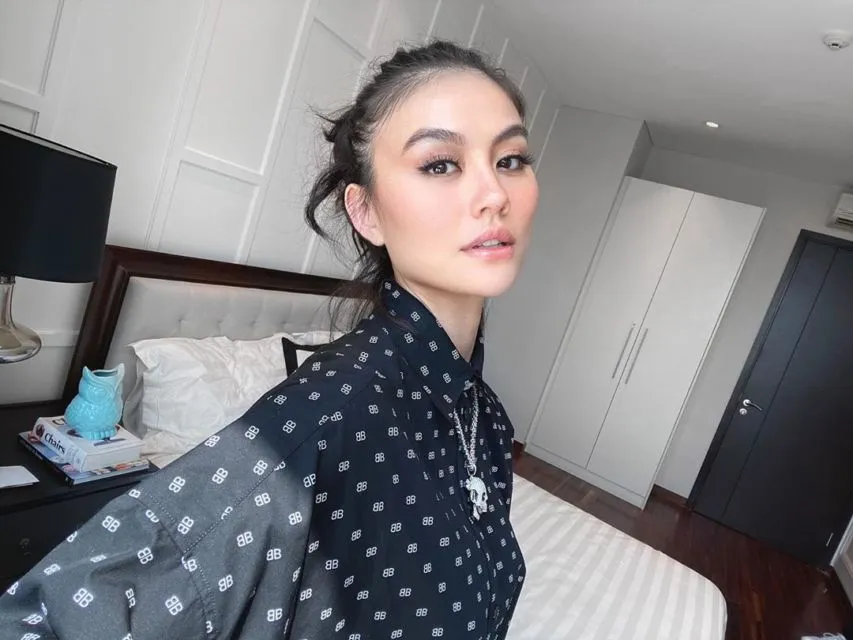 Posting Foto Selfie, Ini Gaya Agnez Mo dengan Model Rambut Terbarunya! 8