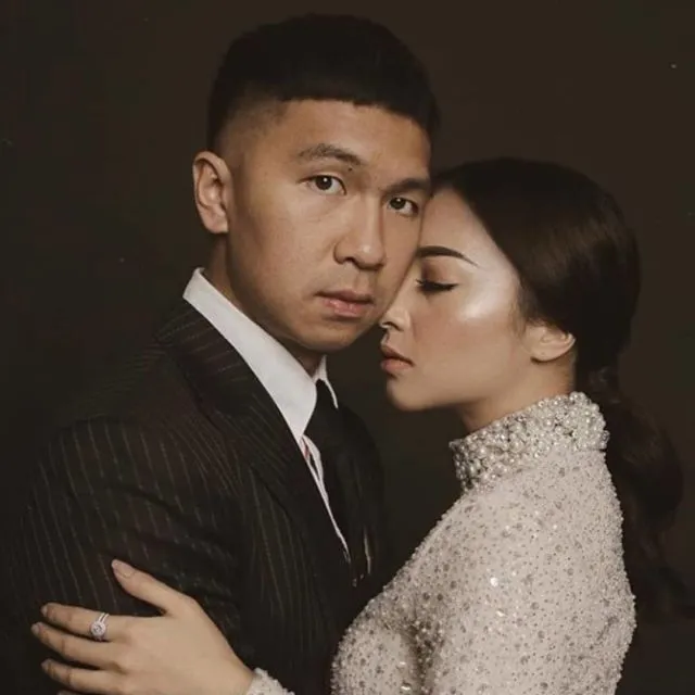 9+ Foto Pre-wedding Nikita Willy-Indra Priawan. Dari Pakai Sarimbit sampai Setelan Serasi! 22