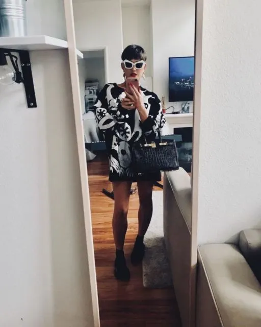 Posting Foto Selfie, Ini Gaya Agnez Mo dengan Model Rambut Terbarunya! 10