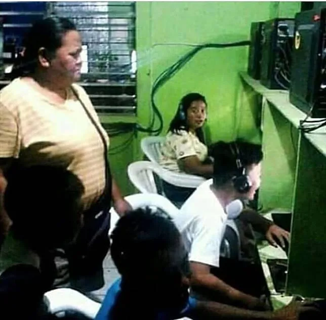 Di Masa Keemasan Kerajaan Warnet, Kejadian-Kejadian Konyol ini Pasti Sering Banget Terjadi. Seru! 7