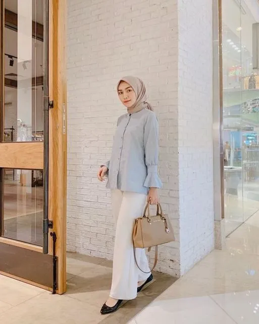 Tampil Rapi dan Formal Nggak Melulu Kaku, Para Hijaber Ini Jadi Buktinya! 9