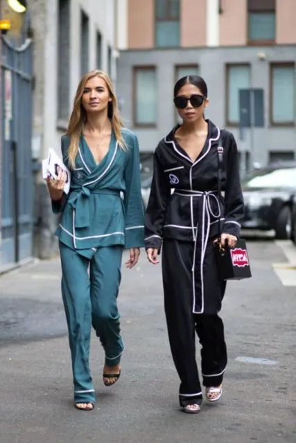 Potret OOTD Pakai Piyama yang Sedang Ngetren; Seadanya Aja Bisa Secakep Ini! 8